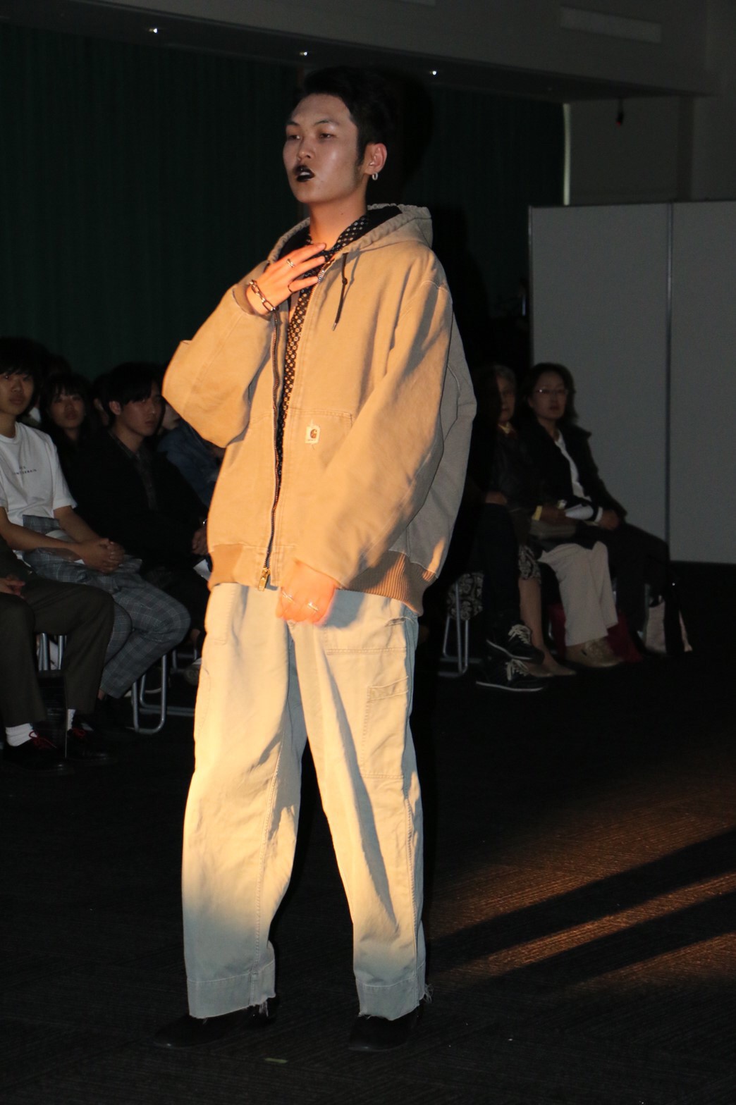 青山大学服飾愛好会 変態 LOOK11