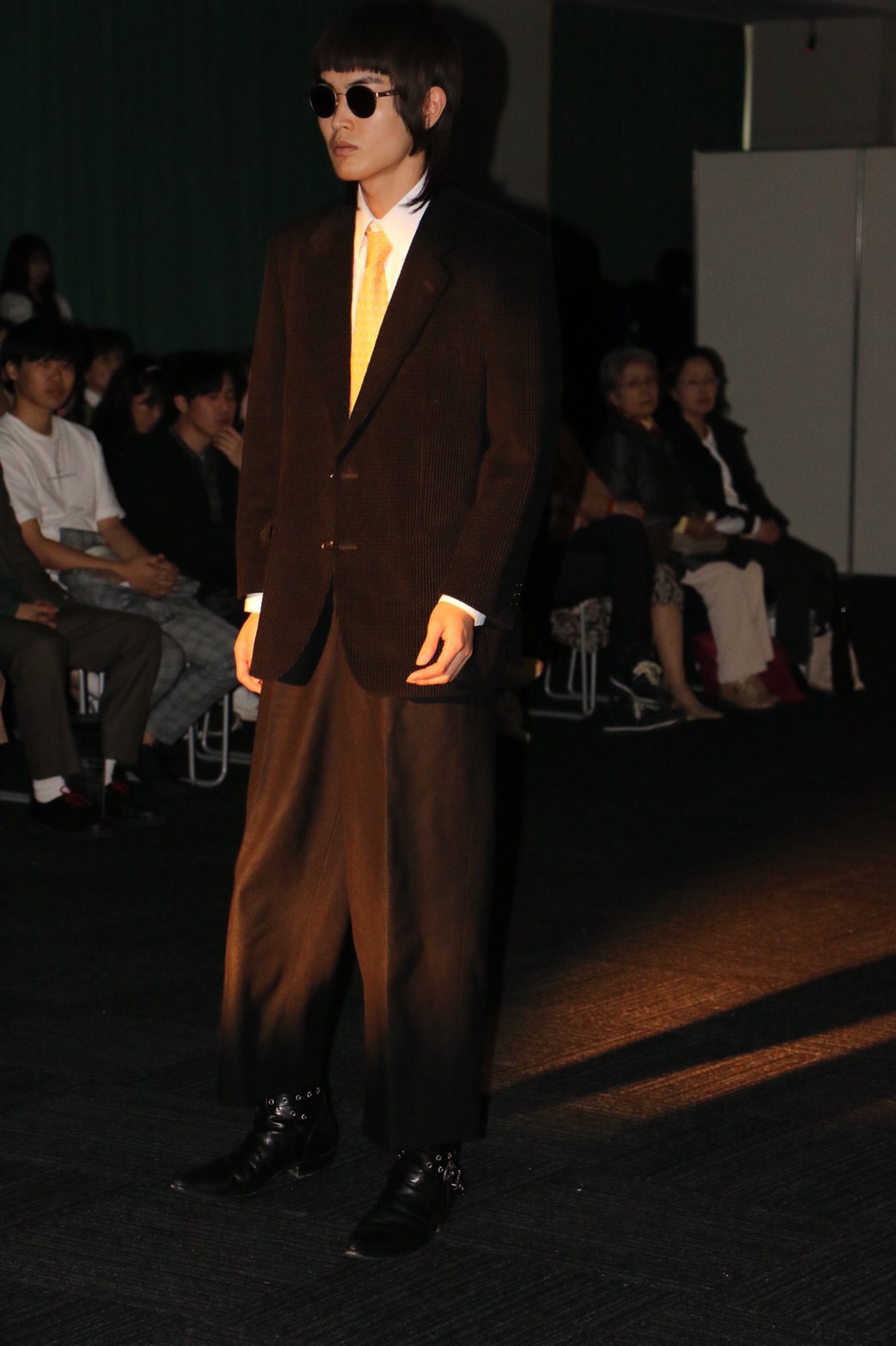 青山大学服飾愛好会 変態 LOOK07