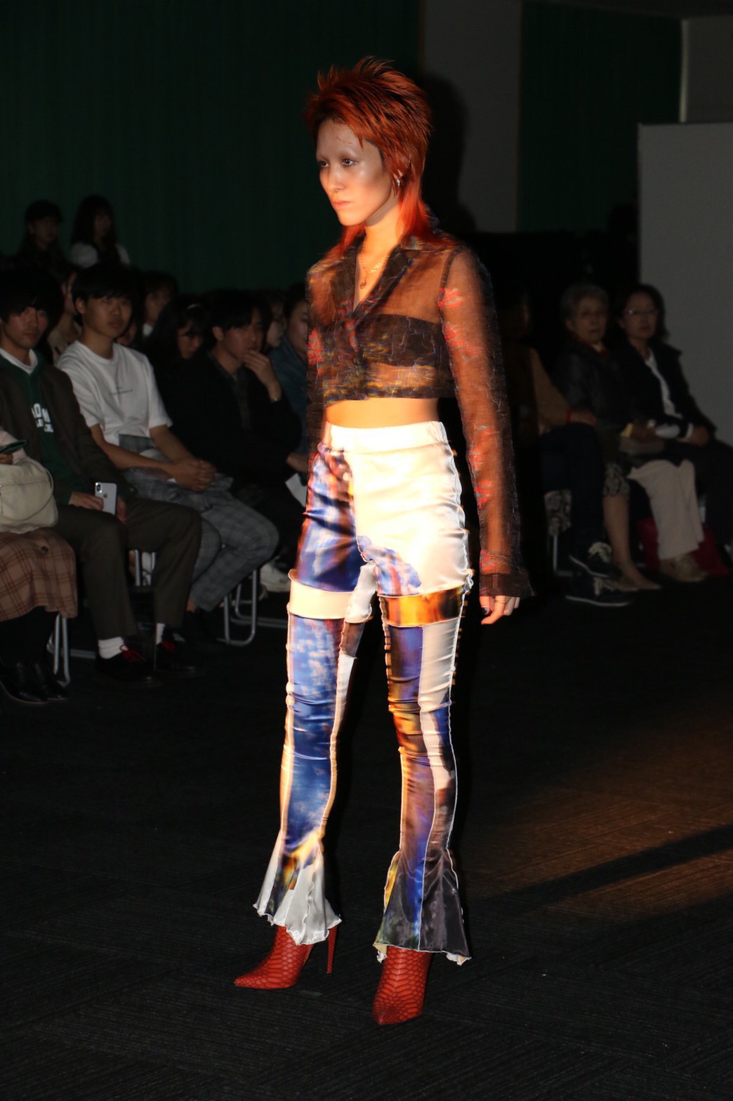 青山大学服飾愛好会 変態 LOOK06