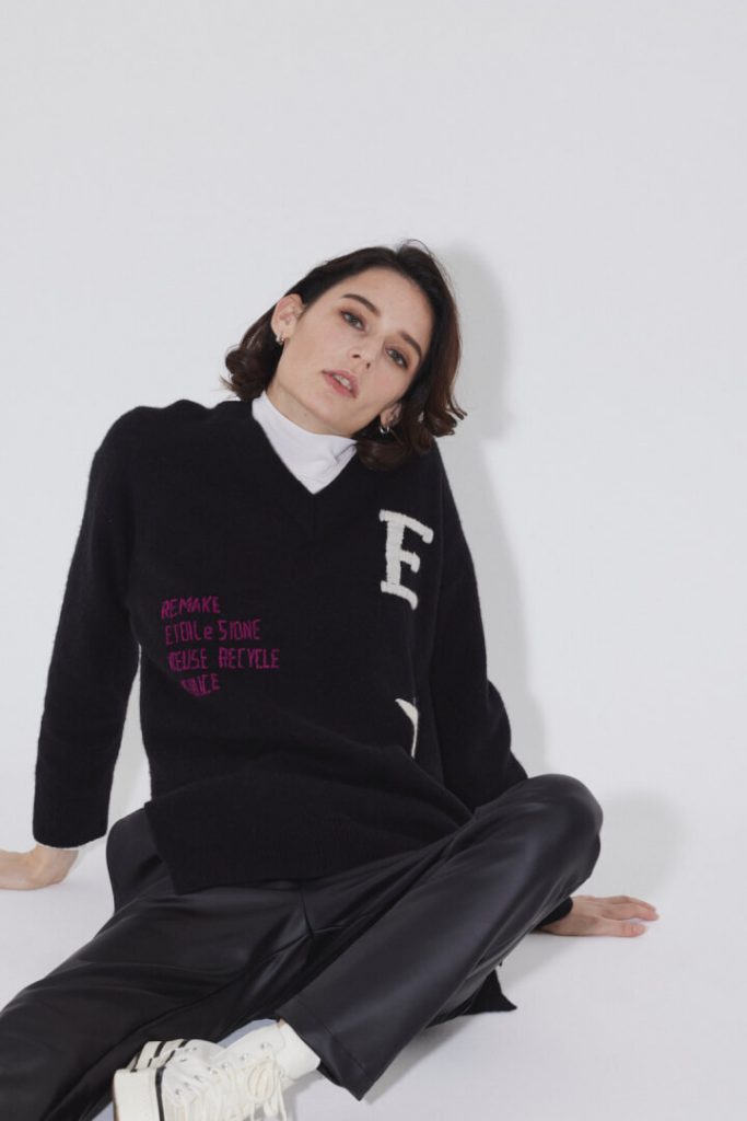 ファッションデザイナーアシスタント 求人
