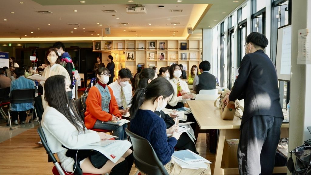 アパレル企業は面接の服装をどう見てる？学生と人事のリアルな声を紹介