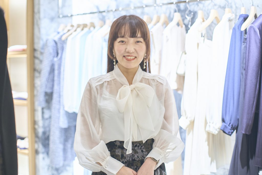 売り上げ1億円を達成し続ける販売スペシャリスト　「ANAYI」伊勢丹新宿店 川島沙也加さん